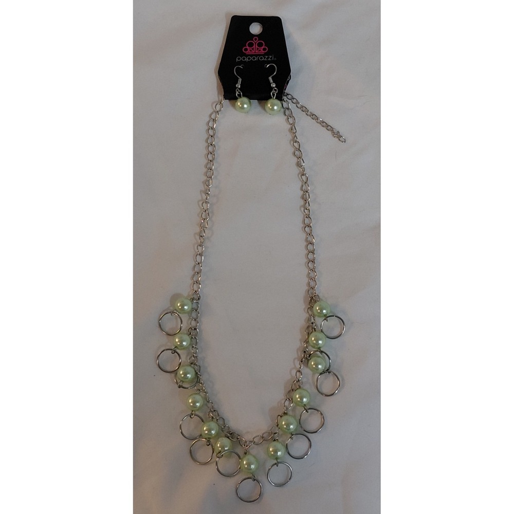 Paparazzi Jewelry Necklace Earrings Set Green Faux Pearl Silver Tone Circle